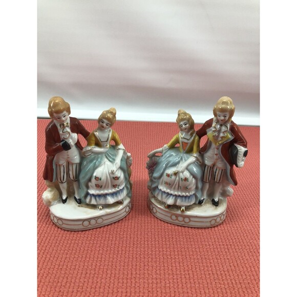 2 Vtg Porcelain Colonial Couple Figurines Made in Japan, Man & Woman Hand Ptd - Picture 1 of 6